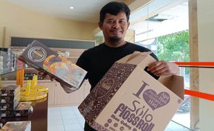 Kiat Sukses Berbisnis dari Pemilik Solo Floss Roll, Abon Gulung Khas Solo