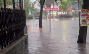 Hujan Lebat, Jalan Samping Monumen Juang dan GOR Gelarsena Klaten Banjir Lagi