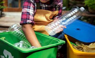 Sampah Plastik Jangan Dibuang! Diolah Jadi Ecobrick agar Jadi Cuan