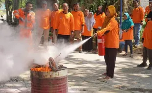 Kolaborasi Semen Gresik-BPBD Rembang Perkuat Desa Tangguh Bencana di Criwik