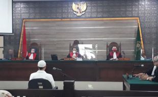 Tak Terbukti Lakukan KDRT Berat, Ferry Irawan Divonis Hukuman 1 Tahun Penjara