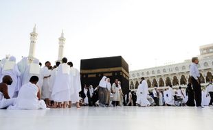 Sah! Arab Saudi Larang Haji & Umrah Backpacker