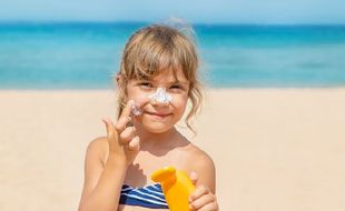 Pentingnya Penggunaan Sunscreen Sejak Usia Anak-anak, Ini Tujuannya