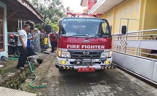 Gegara Puntung Rokok, Rumah di Bergas Semarang Kebakaran