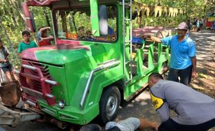 4 Orang Terluka, Polisi Selidiki Laka Kereta Kelinci Terguling di Bayat Klaten