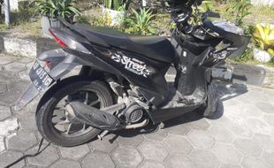 Tabrak Mobil Boks, Perempuan Kendarai Motor Meninggal di JLS Giriwoyo Wonogiri