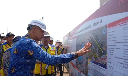 Warga Keluhkan Banjir Rob & Macet di Sayung Demak, Ganjar: Sabar