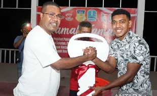 Wuih! Striker Timnas U-22 Jeam Kelly Sroyer Diberi Hadiah Motor Nih