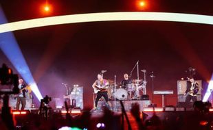 Kemenkes Ingatkan Penonton Konser Coldplay Jakarta untuk Vaksin Booster Kedua