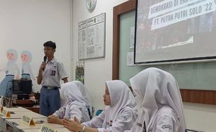 Be A Great Public Speaker with SMA Batik 1 Surakarta