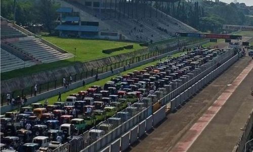 Pecahkan Rekor Muri, 465 Mobil Jimny Lintasi Sirkuit Sentul Bersama