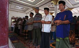 Jemaah Tarekat Syattariyah di Aceh Barat Laksanakan Salat Iduladha Hari Ini