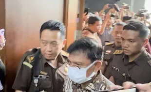 Hari Ini, Jaksa Jawab Eksepsi Johnny Plate yang Sempat Seret Nama Jokowi