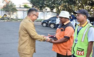 Asyik! Juru Parkir di Salatiga Punya Seragam Baru, Diminta Kian Ramah Melayani