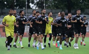 Latihan Perdana Timnas Palestina Jelang Laga FIFA Matchday di Surabaya