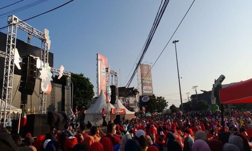 Kostum Belangkon hingga Topeng Ireng Warnai Lomba Senam Aerobik di CFD Boyolali