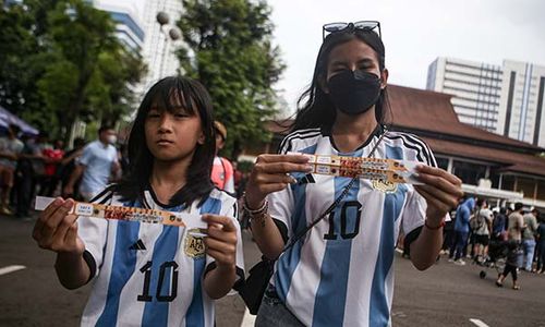 Suasana Antrean Penukaran Tiket Laga Timnas Indonesia Vs Argentina