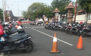 Tarif Parkir di Tepi Jalan Umum di Wonogiri Tak Berubah, Motor Rp1.000/3 Jam