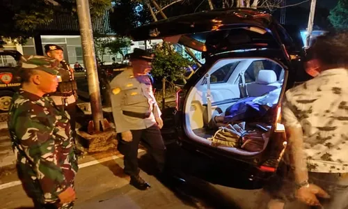 Penyekatan di Perbatasan Sragen-Ngawi, 25 Mobil dan 13 Motor Diperiksa Polisi