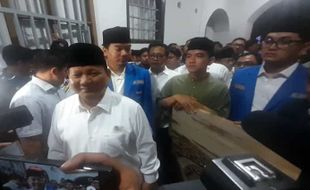 Kenalkan Gibran Pemimpin Masa Depan, Prabowo: Jangan Ragu-Ragu Tampil