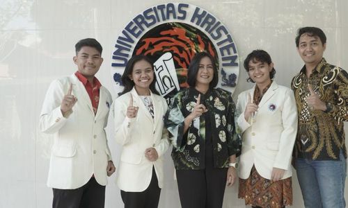 Bukti Mahasiswa Unggul, Tim Debat UKSW Melaju ke Tingkat Nasional