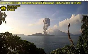 Dua Hari Ini, Gunung Anak Krakatau Erupsi Puluhan Kali