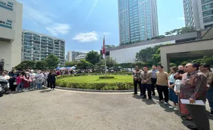 Gibran Tinjau Tahapan Produksi Hyundai Ioniq 5 dengan Motif Batik ke Korsel