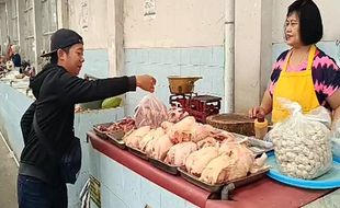 Harga Daging Ayam di Salatiga Tembus Rp38.000, Pemkot Akui Sulit Intervensi