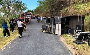 Tak Kuat Nanjak, Truk Lindas Pengendara Motor hingga Meninggal di Gunungkidul