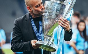 Pep Guardiola Pelatih Terbaik UEFA, Jadi Juru Taktik Tersukses Musim Lalu