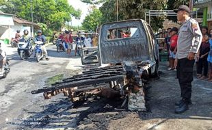 Pikap Pengangkut Ayam Tiba-Tiba Terbakar di Jalan Kalikebo-Cawas Trucuk Klaten