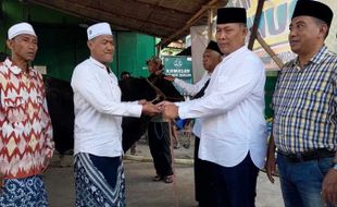 Prabowo Subianto Kirim Sapi Kurban Jenis Limosin ke Ponpes Ta'mirul Islam Solo