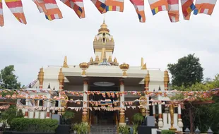 Begini Persiapan di Vihara Tanah Putih Semarang Menyambut Hari Raya Waisak