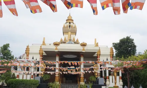 Begini Persiapan di Vihara Tanah Putih Semarang Menyambut Hari Raya Waisak