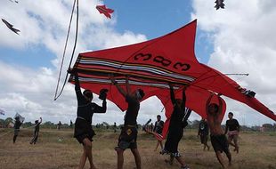 Lestarikan Permainan Tradisional, 1.024 Peserta Ramaikan Festival Layangan Bali