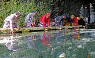 Potret Tradisi Grebeg 1 Suro Open Lepen di Lereng Gunung Sindoro Temanggung