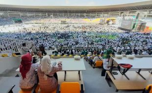 Puluhan Ribu Kader PKB Padati Stadion Manahan Solo Ikuti Harlah ke-25