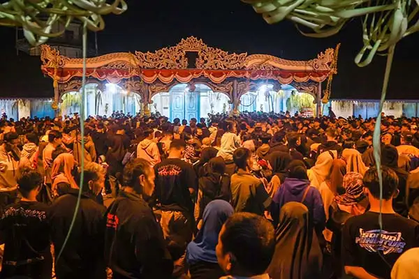 Tidak Ada Unsur Mistis, Begini Makna Sebenarnya dari Kirab Malam 1 Sura di Solo