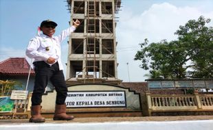 Gokil! Kades di Sembung Batang Bangun Kantor Desa 8 Lantai tanpa Dana Negara