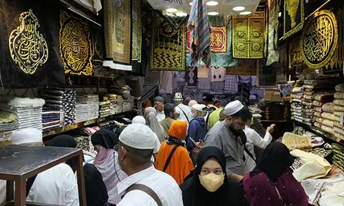 Potret Ramainya Pasar Kakiyah di Makkah, Tempat Jemaah Haji Berburu Oleh-oleh