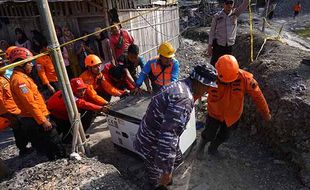 Hari Kelima Operasi Pencarian 8 Penambang Terjebak di Tambang Emas Banyumas