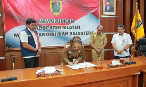 Bupati Teken MoU Penyerahan Pengelolaan Sementara Pasar Gedhe Klaten