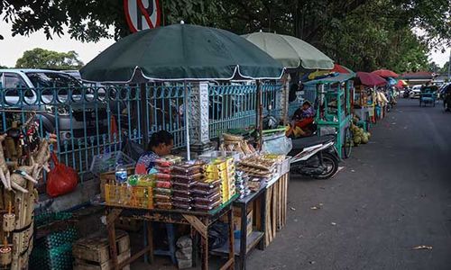 Revitalisasi Alun-alun Keraton Solo, Ribuan Pedagang Akan Dipindah Sementara