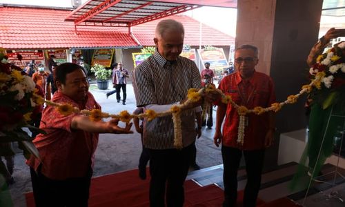 Ganjar Pranowo Resmikan Radiologi Nuklir sampai Gedung Parkir RSDM Rp215 Miliar