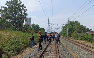 Tersambar KA Argo Wilis, Perempuan Meninggal Mengenaskan di Dekat Stasiun Palur