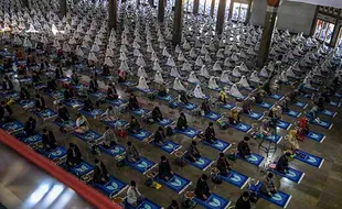 Suasana Pelaksanaan Ibadah Salat Jumat di Ponpes Al Zaytun Indramayu