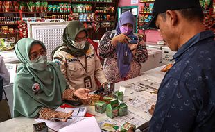 Awasi Peredaran Jamu di Solo, Tim Gabungan Sidak Sejumlah Depot Jamu