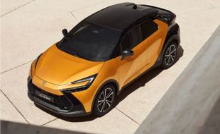 Generasi Baru Toyota C-HR Ada Varian PHEV