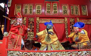 Pentas Wayang Potehi di Semarang, Peringati Kedatangan Dewa Obat