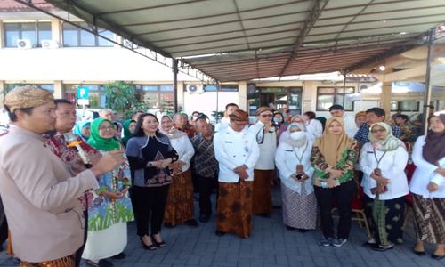 Aplikasi Mbak Sri Cantik di Banjarsari Solo Beri Layanan Antar KTP ke Rumah